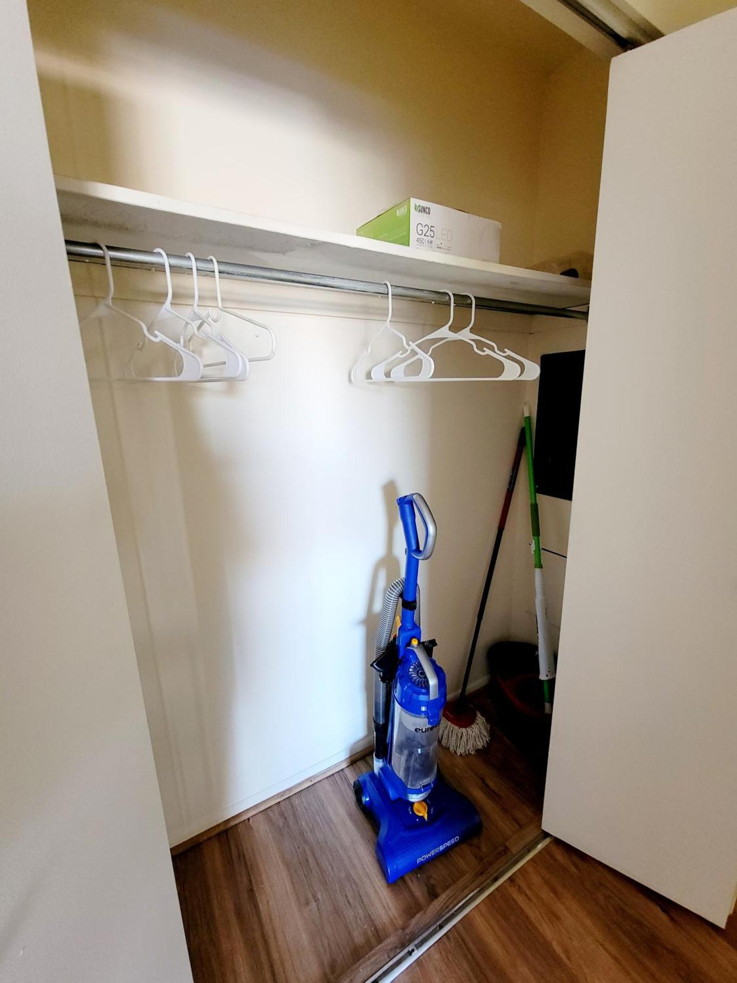 Beautiful, Spacious, 22 In Elkins Park Willow Grove